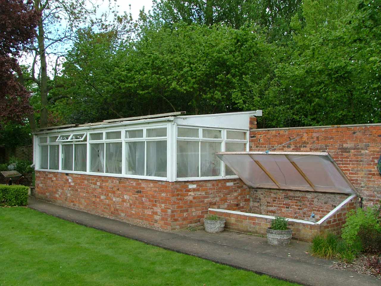 Replacement three quater span greenhouse